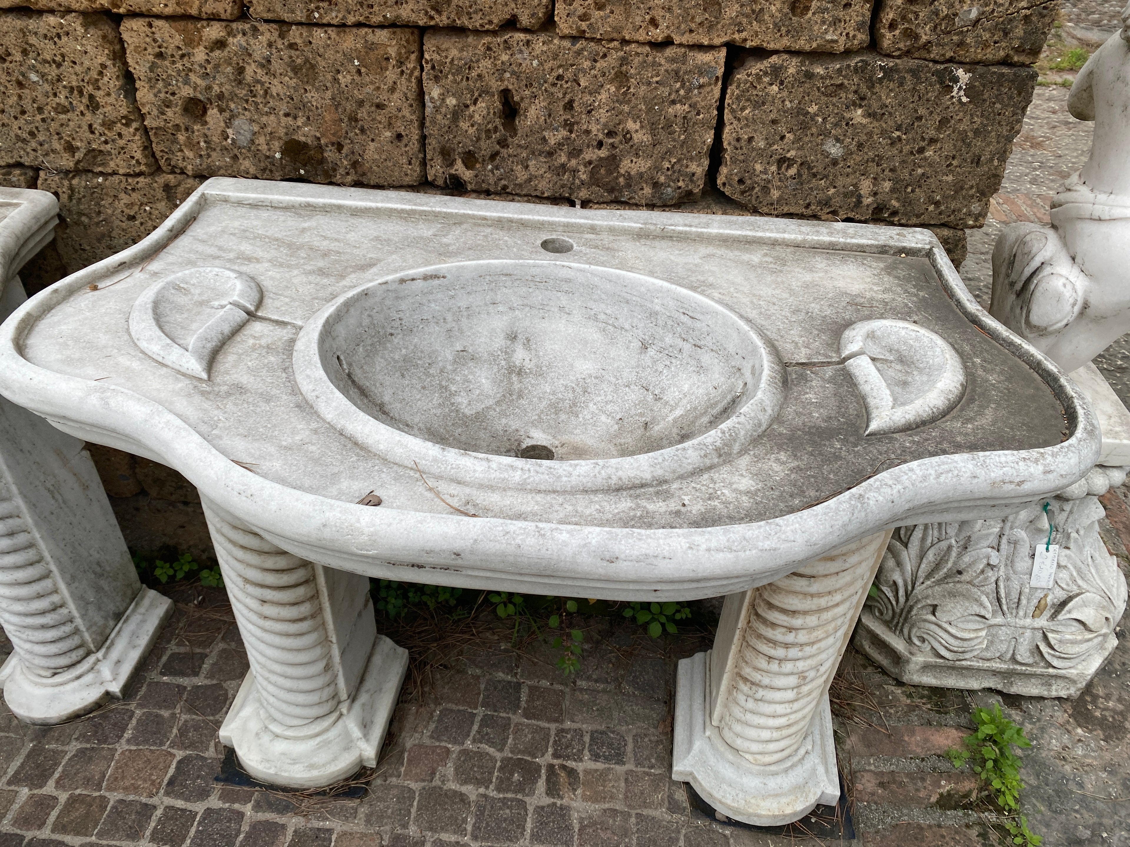 LAVABO MARMO GAMBE LAVORATE