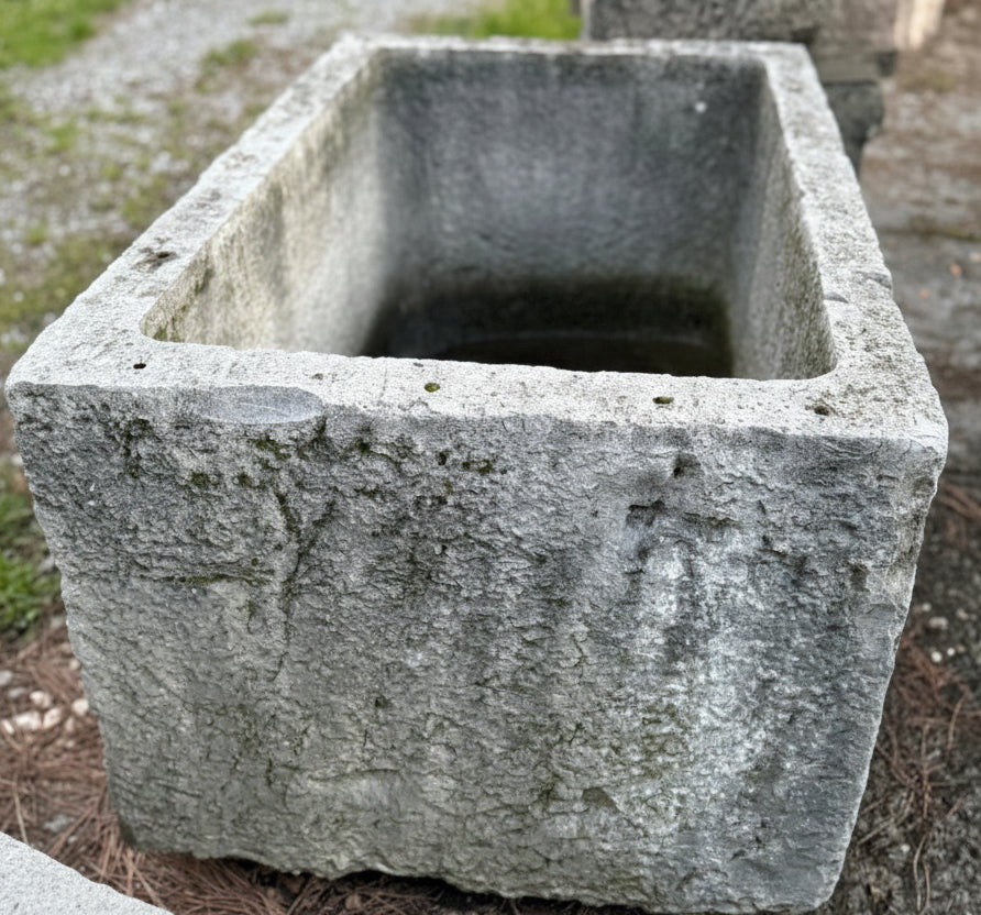 VASCA IN PIETRA cm 138x86x74