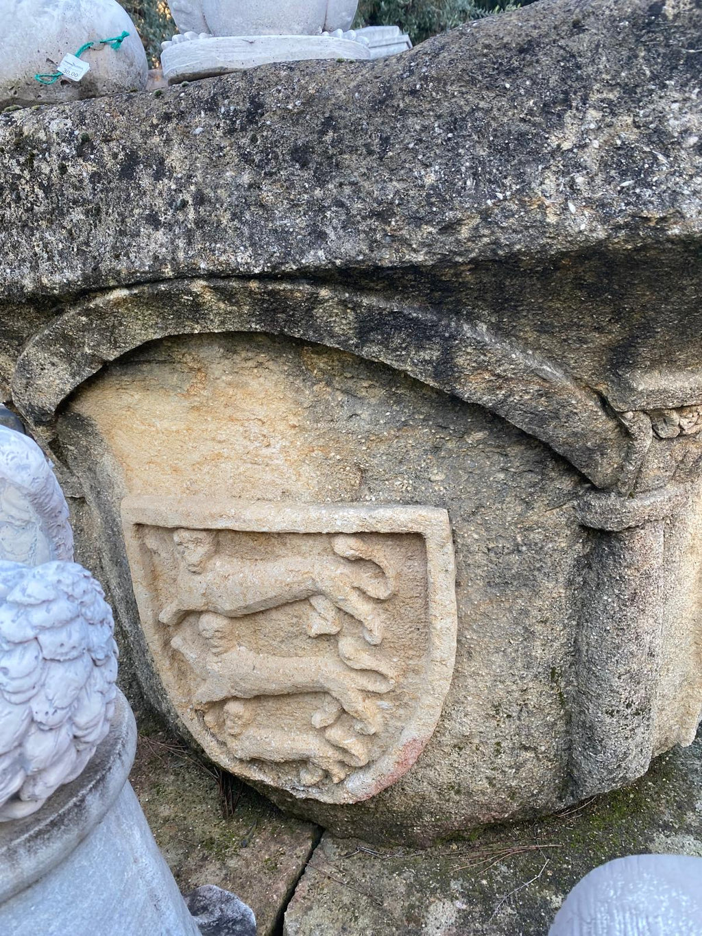 POZZO PIETRA LECCESE CON BASE
