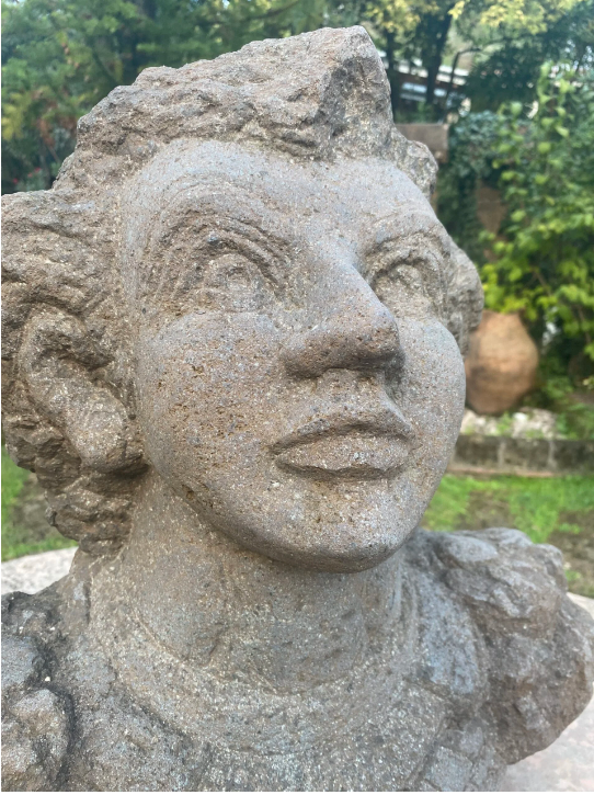 BUSTO DONNA PIETRA
